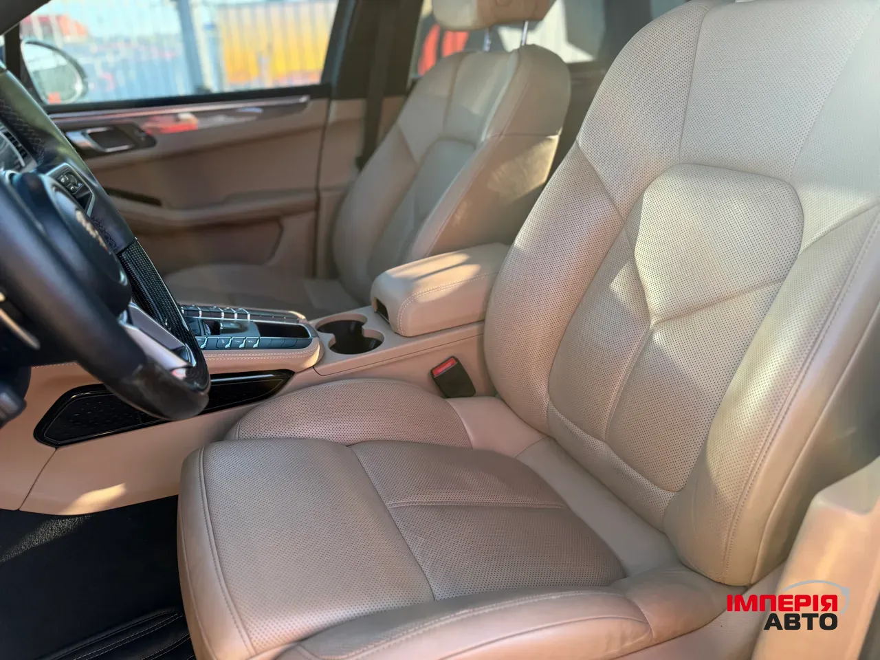 Porsche Macan - фото 12