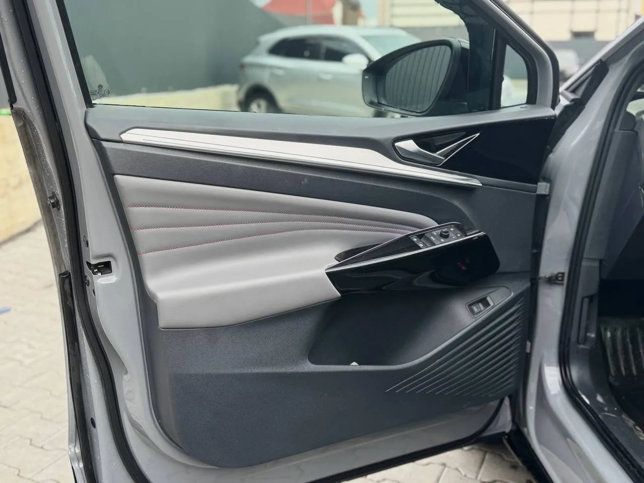 Volkswagen ID.4 - фото 10