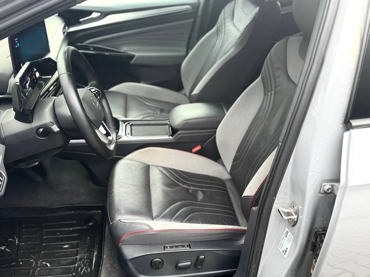 Volkswagen ID.4 - фото 6