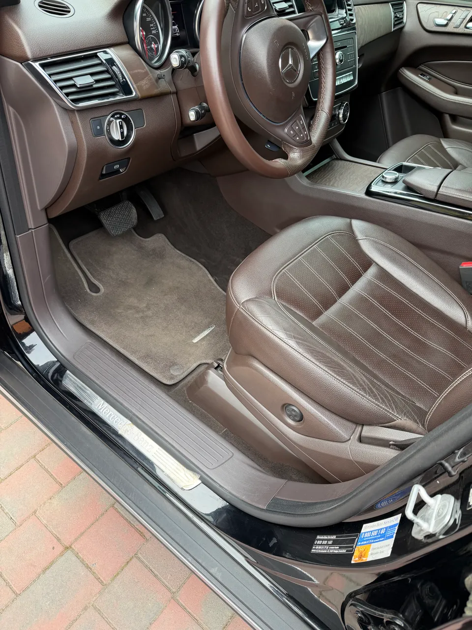 Mercedes-Benz GLE - фото 7