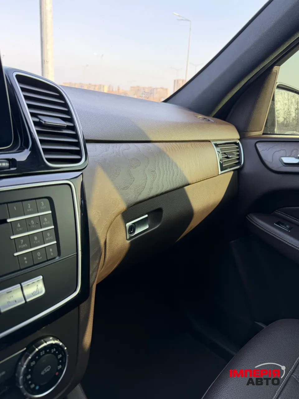 Mercedes-Benz GLE - фото 11