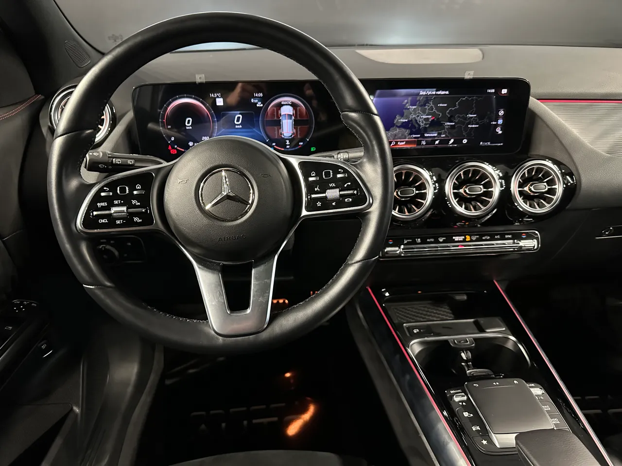 Mercedes-Benz GLA - фото 12