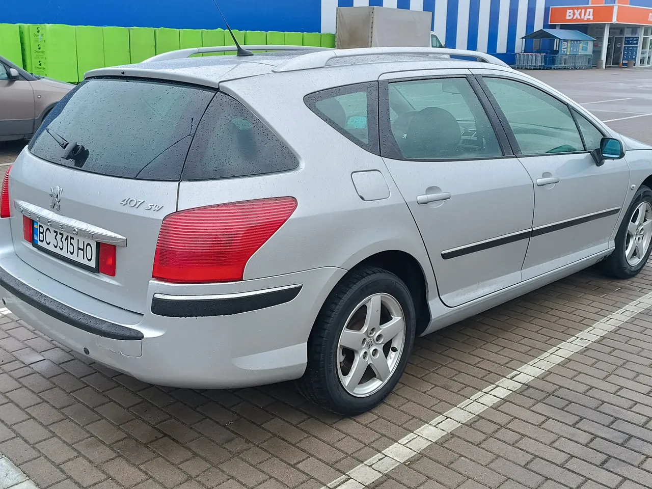 Peugeot 407 - фото 7