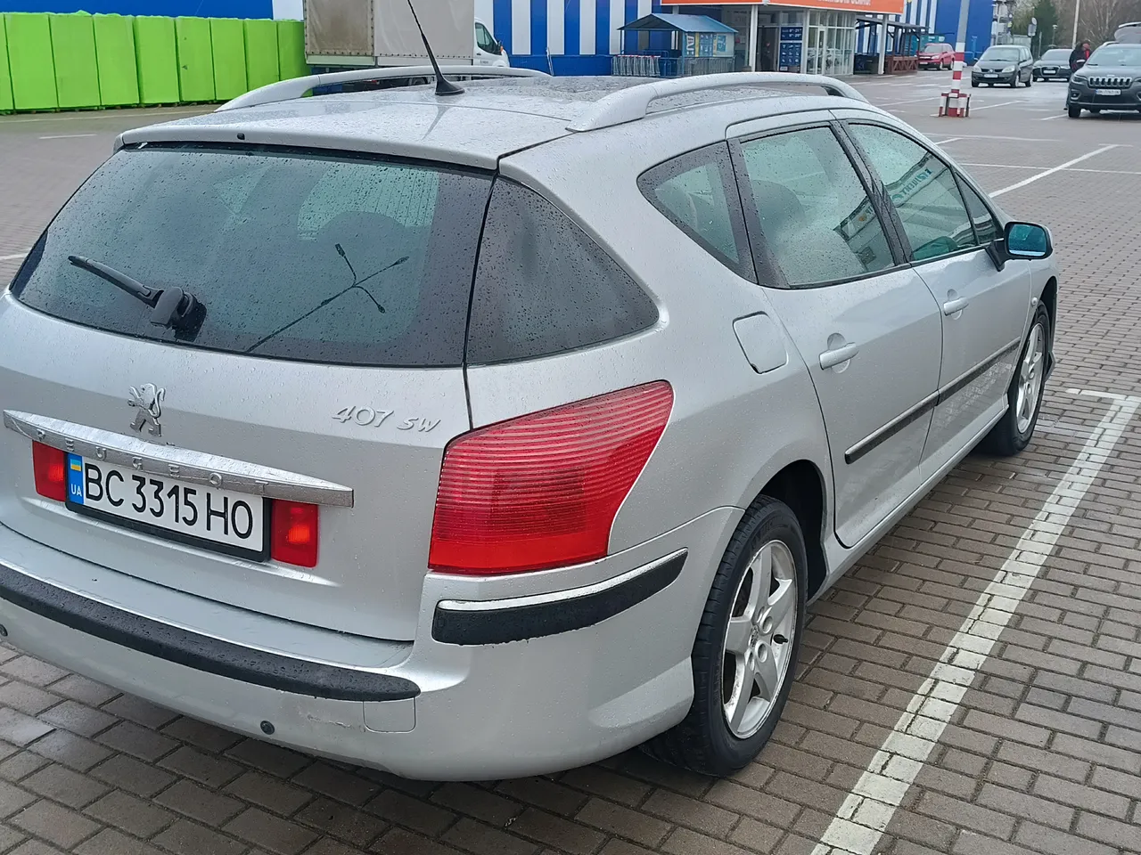 Peugeot 407 - фото 9