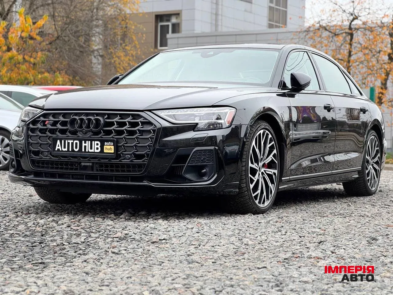 Audi S8 - фото 2