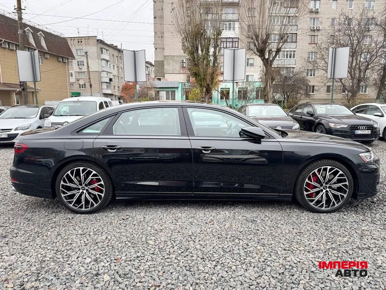 Audi S8 - фото 9