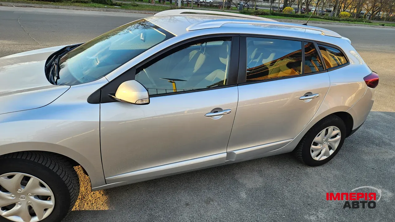 Renault Megane - фото 10