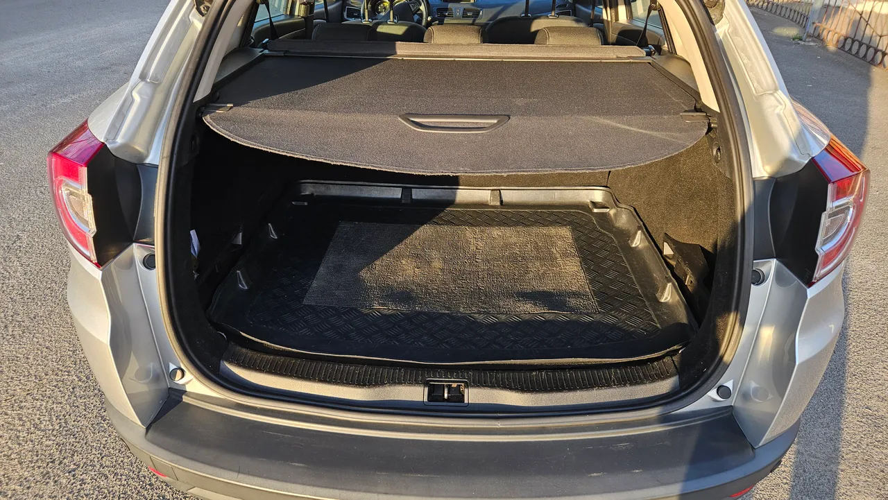 Renault Megane - фото 21