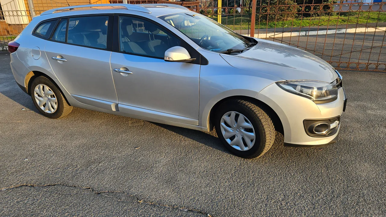 Renault Megane - фото 4