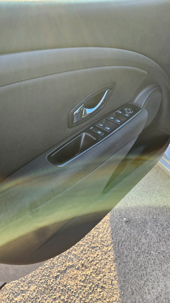 Renault Megane - фото 11