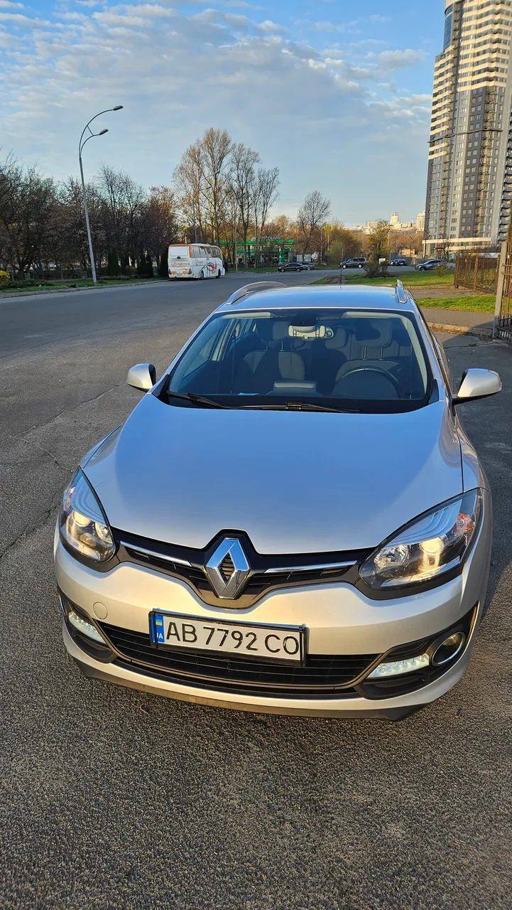 Renault Megane - фото 2