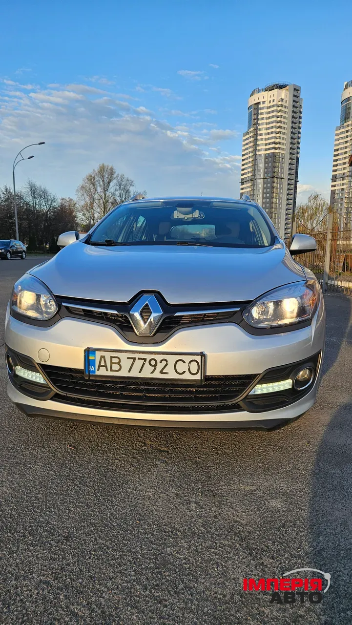 Renault Megane - фото 1