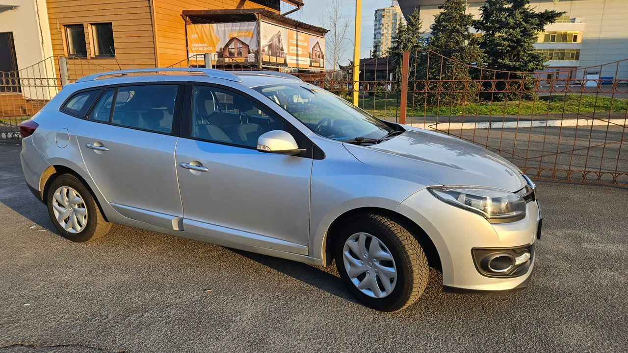 Renault Megane - фото 3