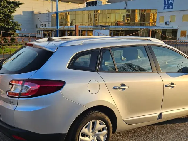 Renault Megane - фото 5