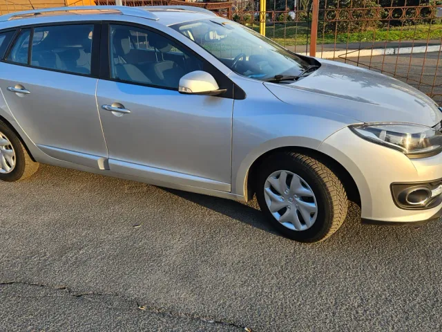 Renault Megane - фото 4