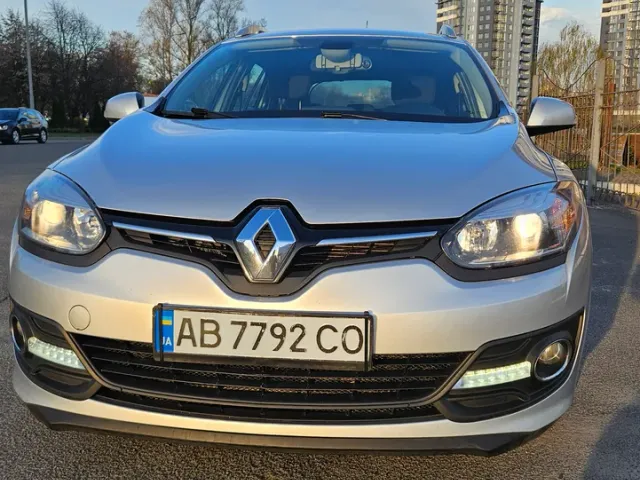 Renault Megane - фото 1