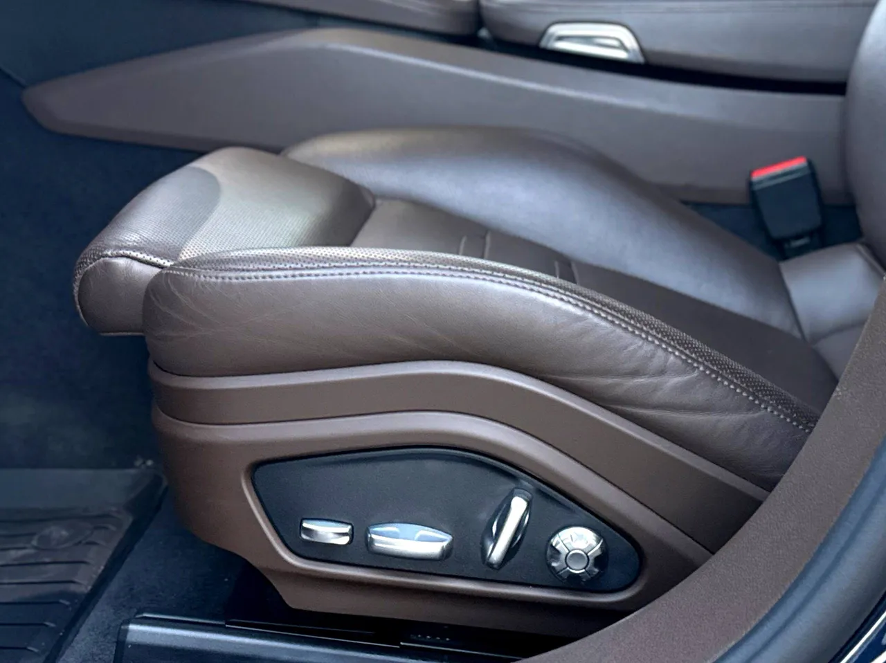 Porsche Panamera - фото 14