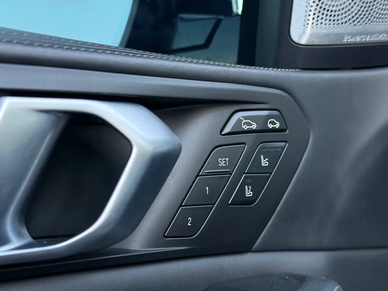 BMW X6 M - фото 24