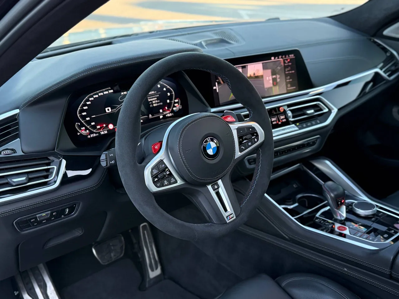 BMW X6 M - фото 21