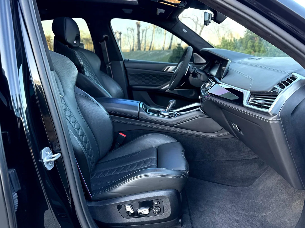 BMW X6 M - фото 18