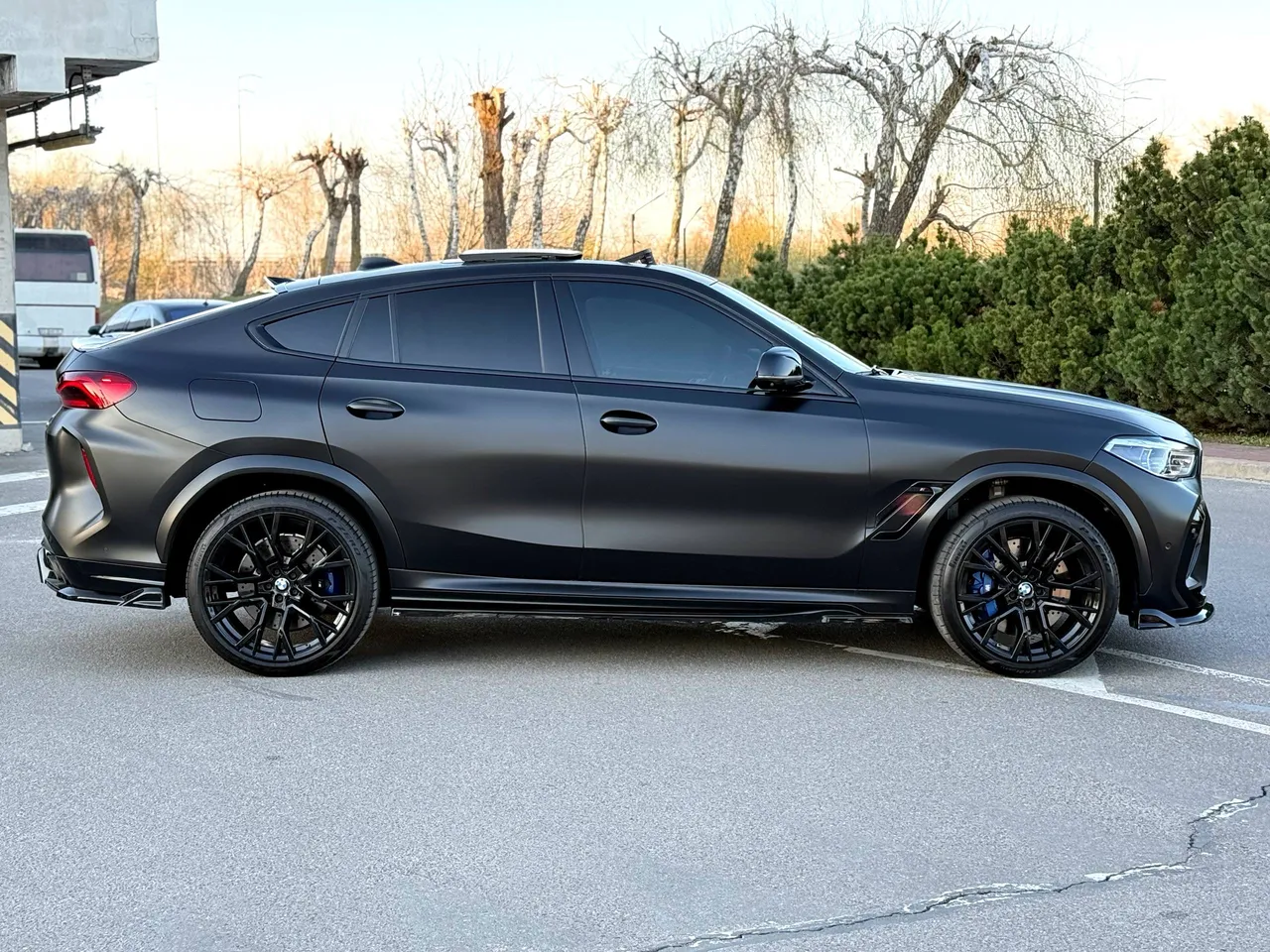BMW X6 M - фото 12