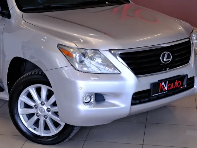 Lexus LX - фото 3