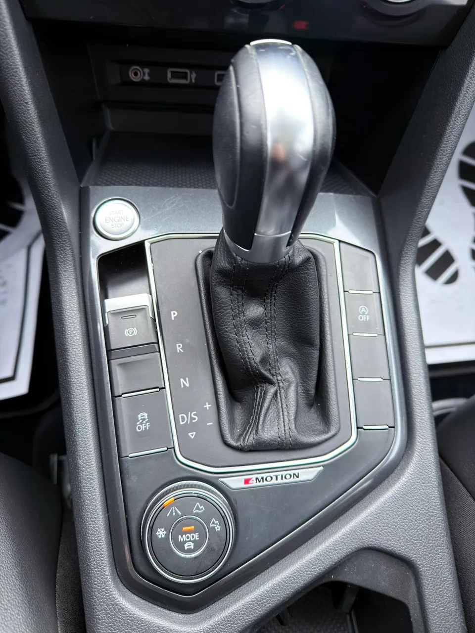 Volkswagen Tiguan - фото 13