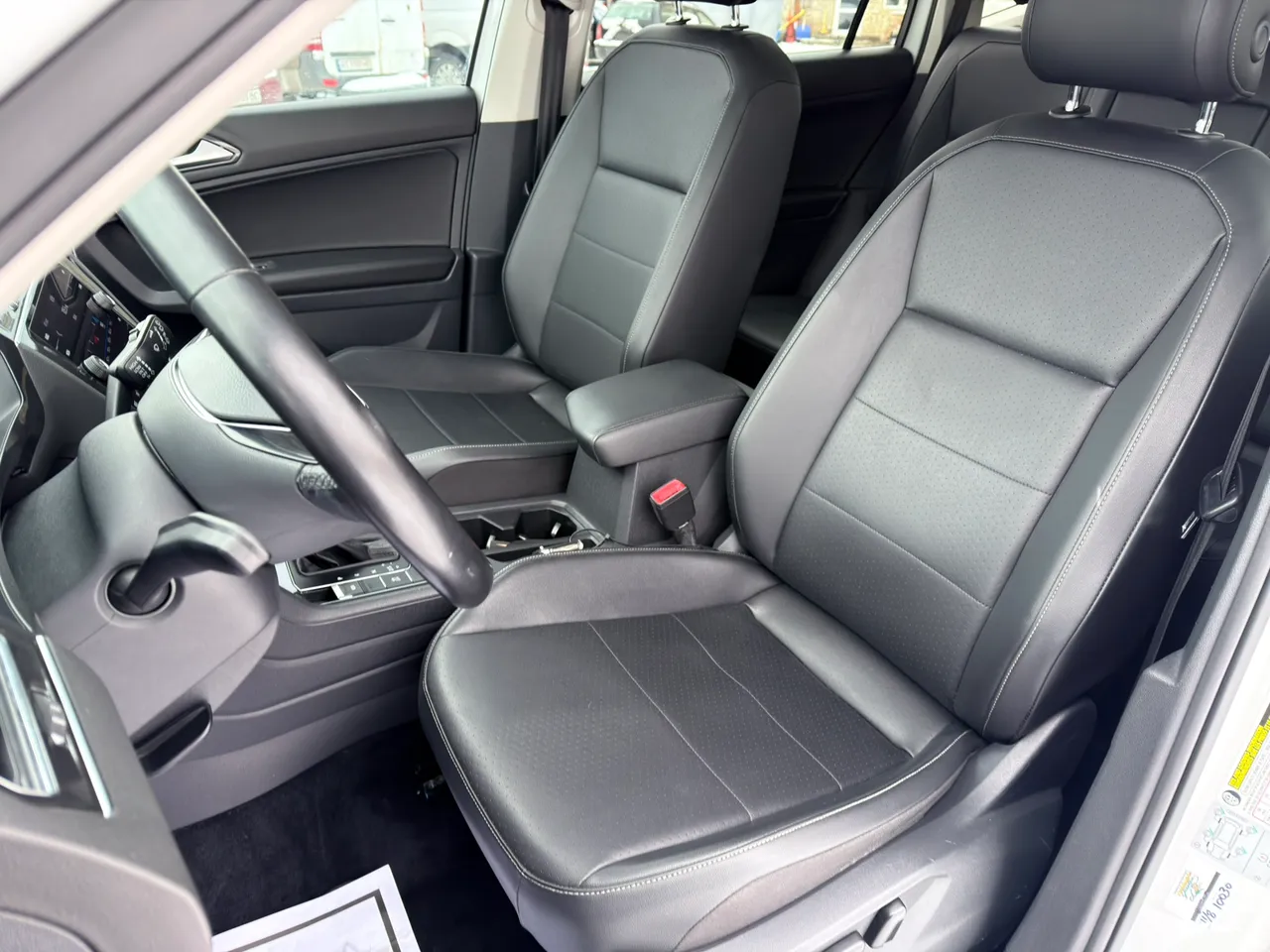 Volkswagen Tiguan - фото 17