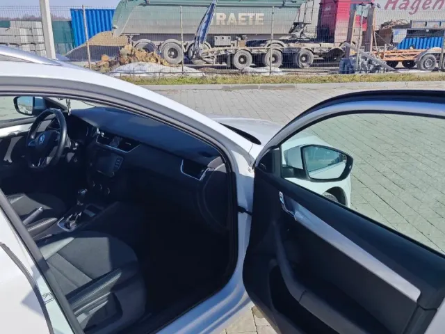 Skoda Octavia - фото 2