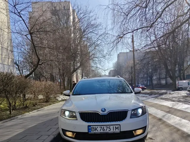 Skoda Octavia - фото 1