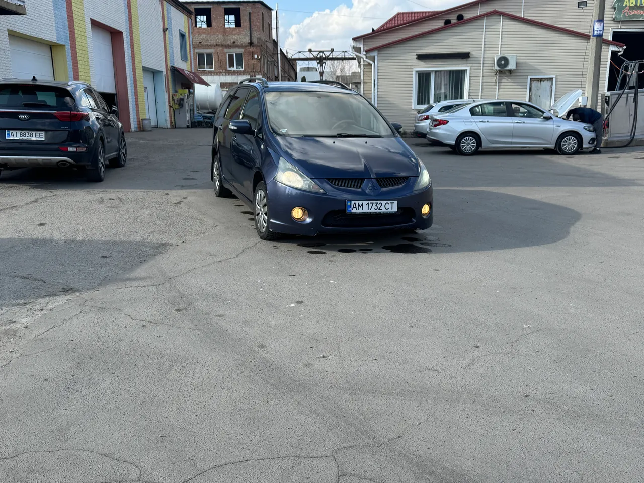 Mitsubishi Grandis - фото 29