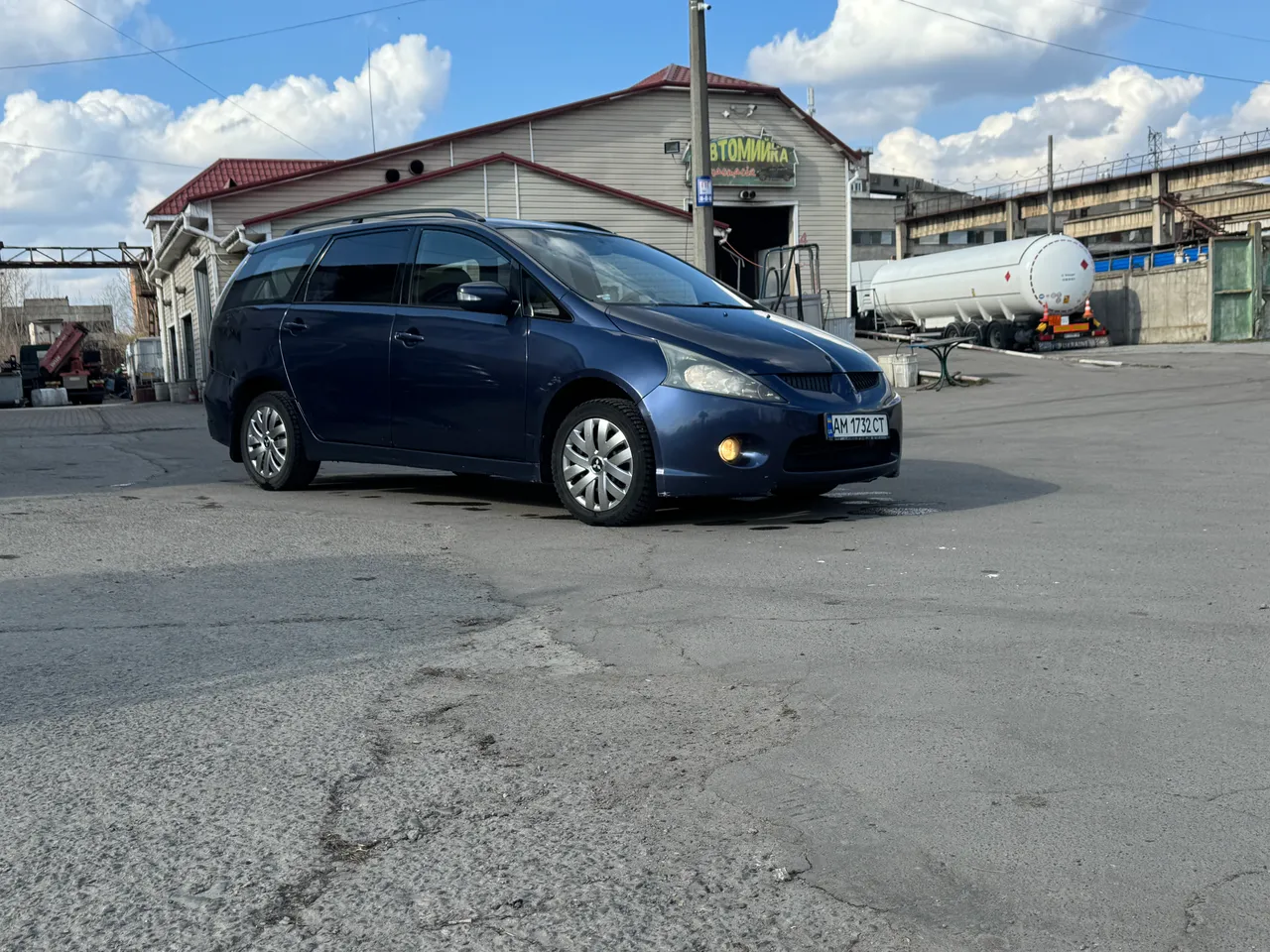 Mitsubishi Grandis - фото 21