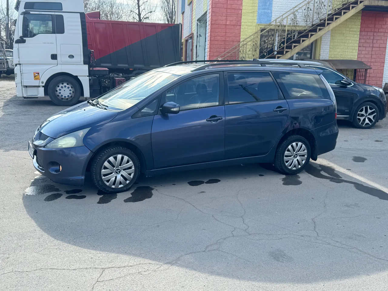 Mitsubishi Grandis - фото 8