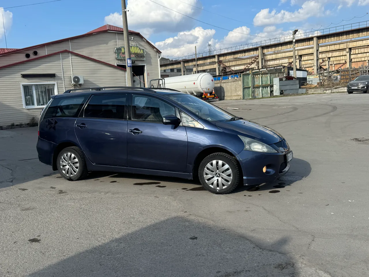 Mitsubishi Grandis - фото 20