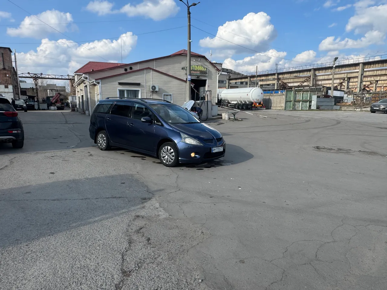 Mitsubishi Grandis - фото 31