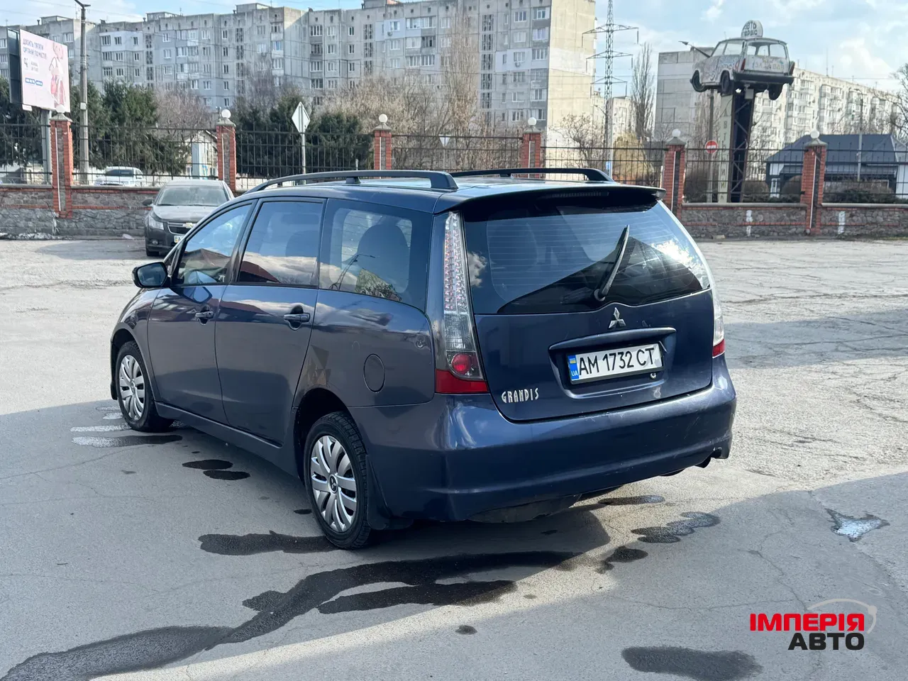 Mitsubishi Grandis - фото 9