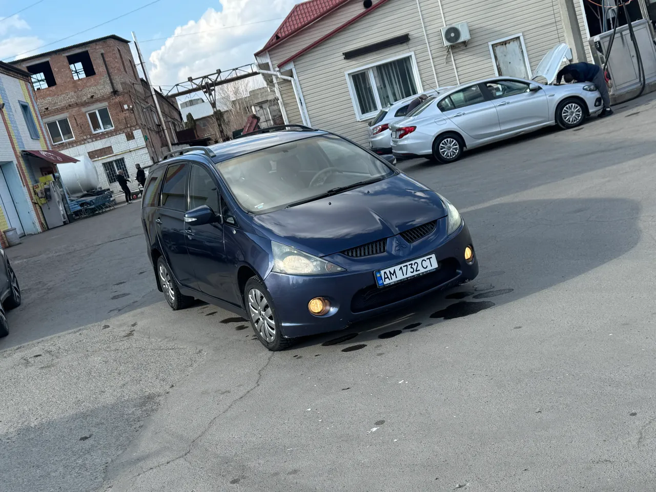 Mitsubishi Grandis - фото 23