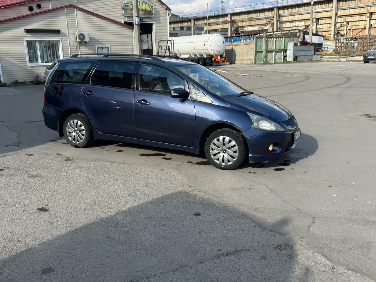 Mitsubishi Grandis - фото 19