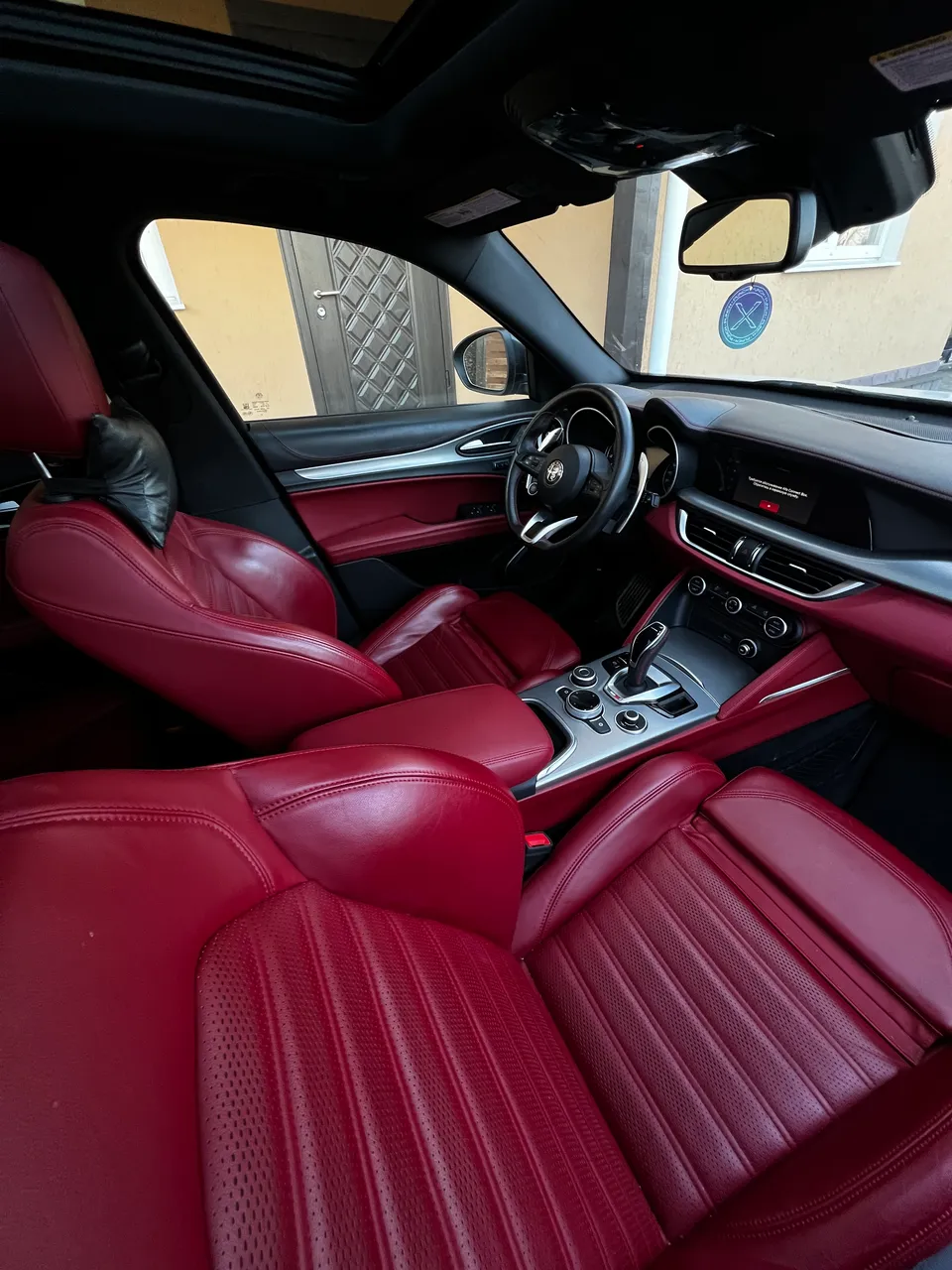 Alfa Romeo Stelvio - фото 10