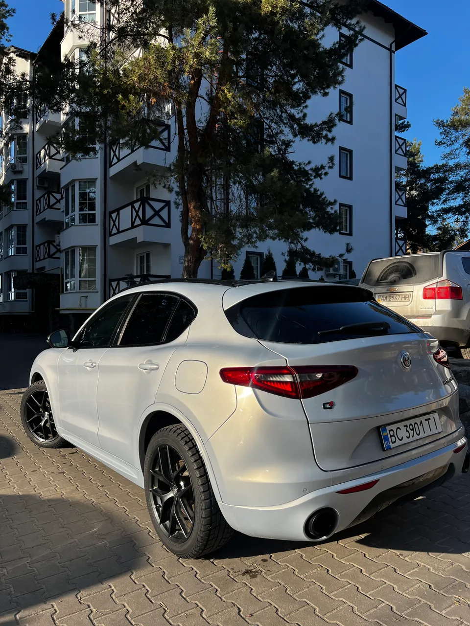 Alfa Romeo Stelvio - фото 7