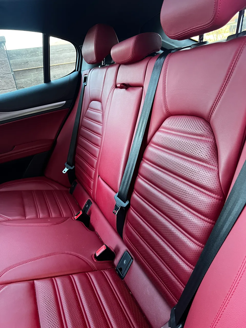 Alfa Romeo Stelvio - фото 17