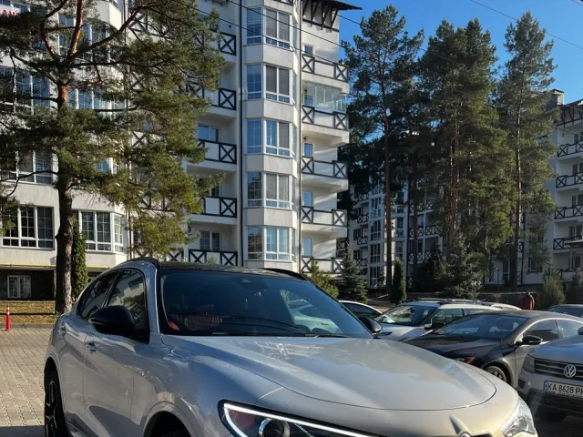 Alfa Romeo Stelvio - фото 1