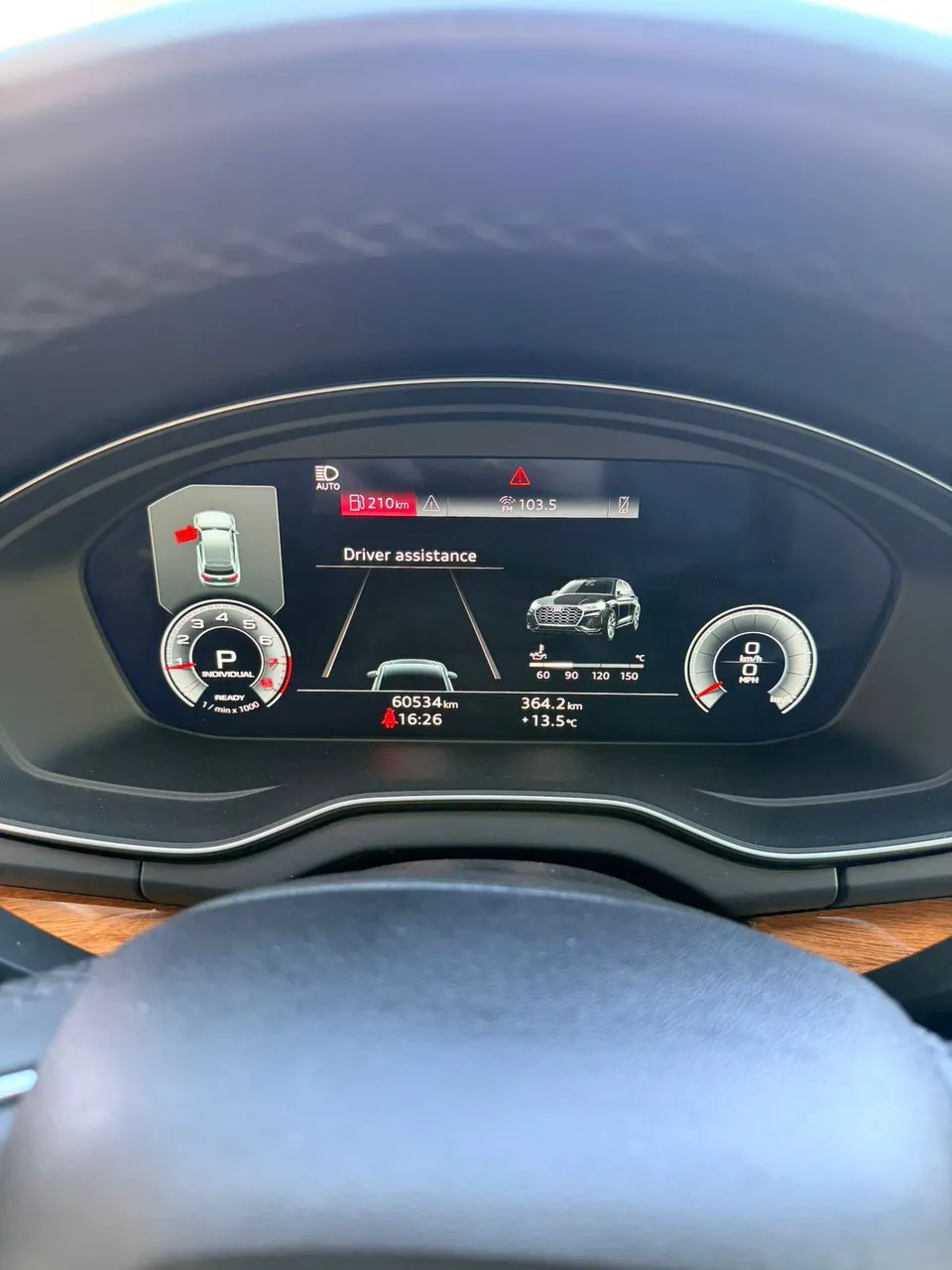 Audi Q5 - фото 16