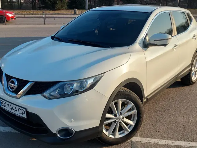 Nissan Qashqai - фото 1