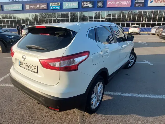 Nissan Qashqai - фото 2