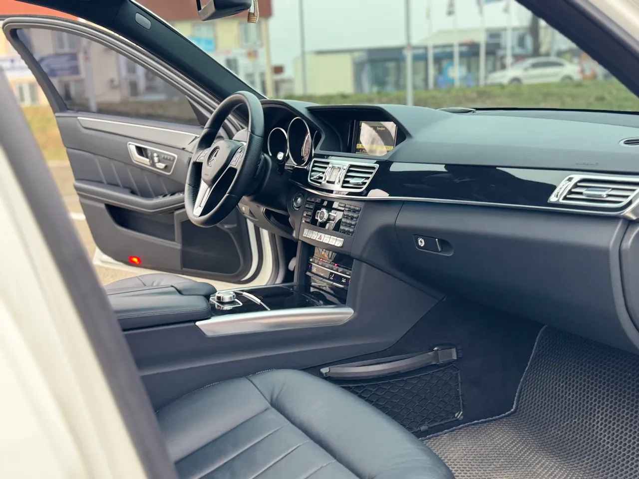 Mercedes-Benz E-Класс - фото 22