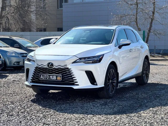 Lexus RX - фото 4