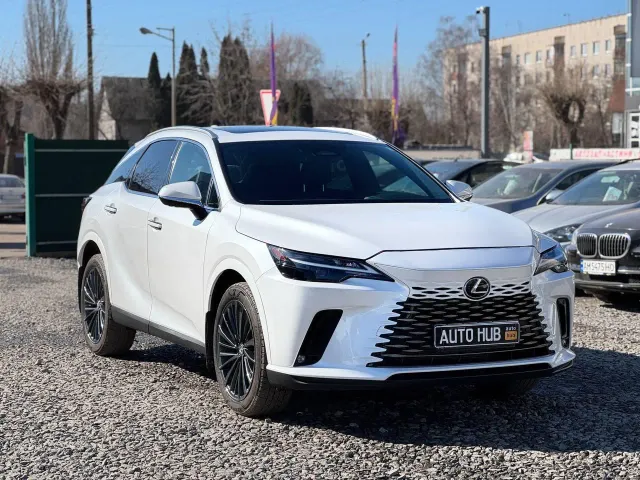 Lexus RX - фото 1