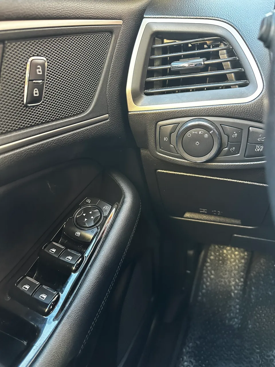 Ford Edge - фото 18