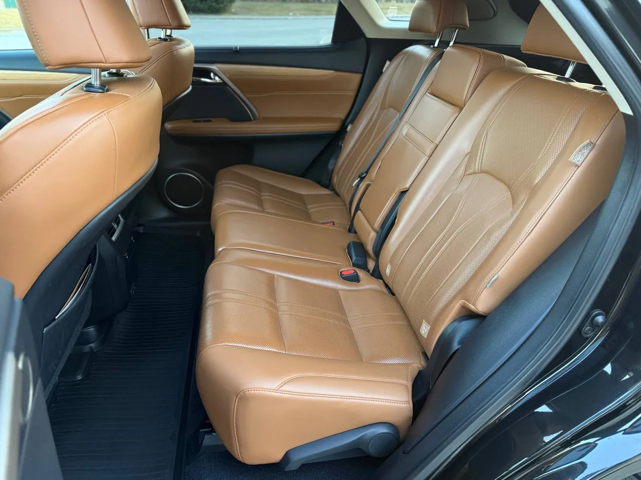 Lexus RX - фото 11